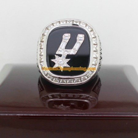 1999 San Antonio Spurs Basketball World Championship Ring