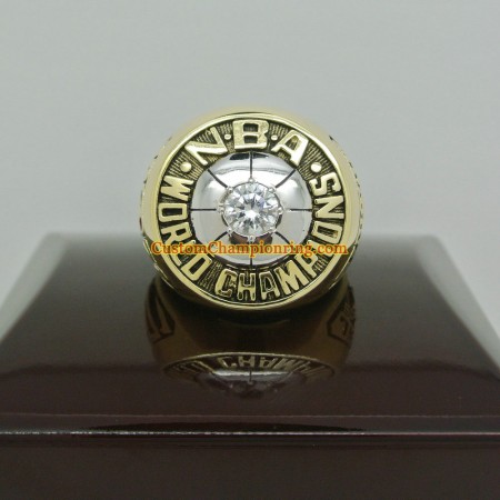 1971 Milwaukee Bucks Basketball World Championship Ring